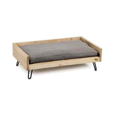 Designed by Lotte Turana Cama de Madeira para cães