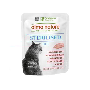 Sachê de filé de frango esterilizado com HFC Almo Nature para gatos