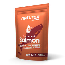 Naturea Frango e Salmão saqueta para cães