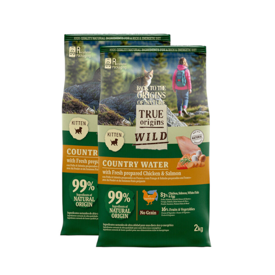 2 x 2 kg True Origins Wild Kitten Country Water Frango e Salm&atilde;o ra&ccedil;&atilde;o Pack poupan&ccedil;a!, , large Imagem n&uacute;mero 1